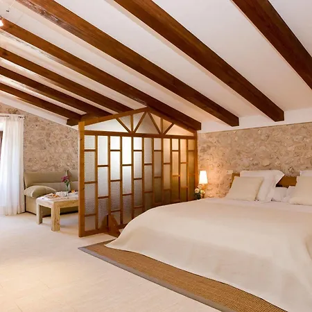 Monnaber Vell Hotel Campanet