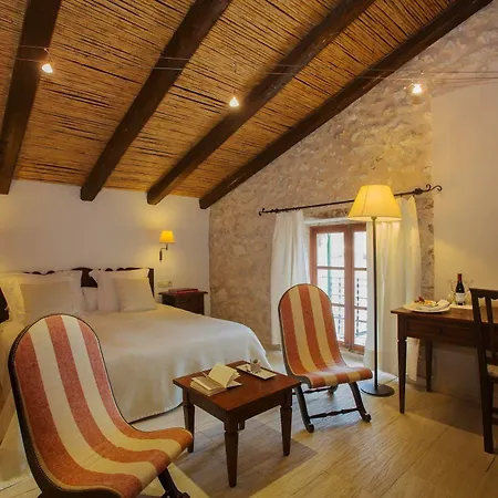 Monnaber Vell Hotel 4*