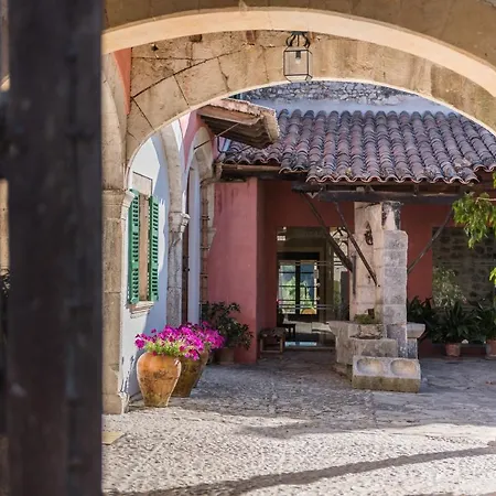 Monnaber Vell Hotel Campanet